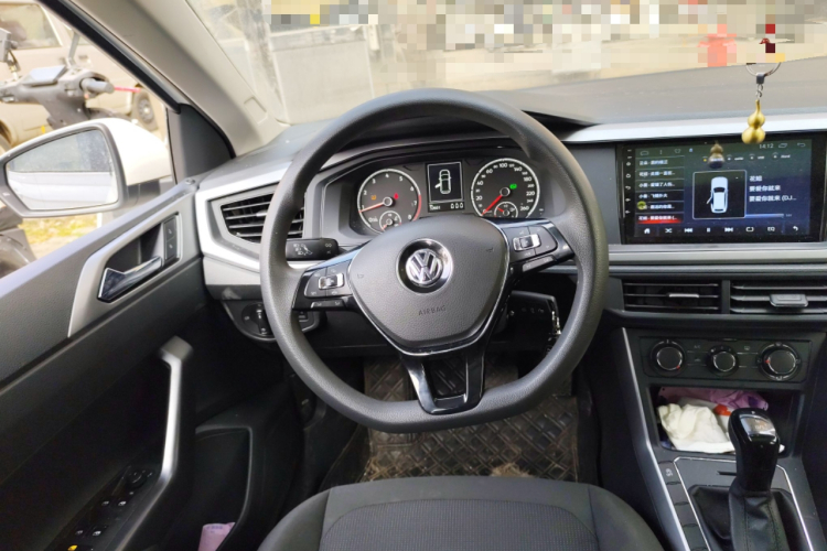 大众 Polo 2019款 Plus 1.5L 自动全景乐享版中控内饰13