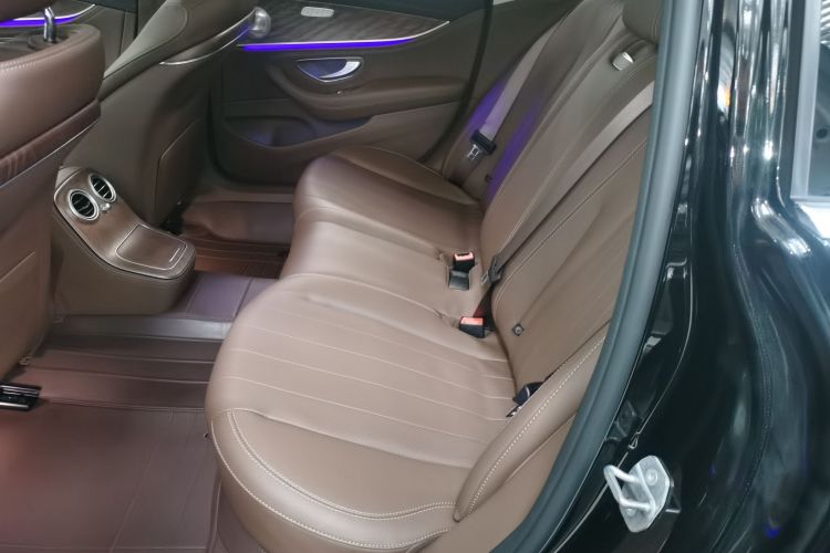 奔驰E级 2023款 改款 E 260 L中控内饰21