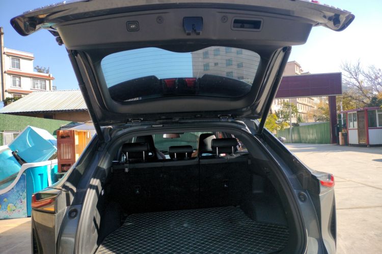 长安欧尚Z6 2023款 蓝鲸 2.0T 自动智行型机舱底盘23