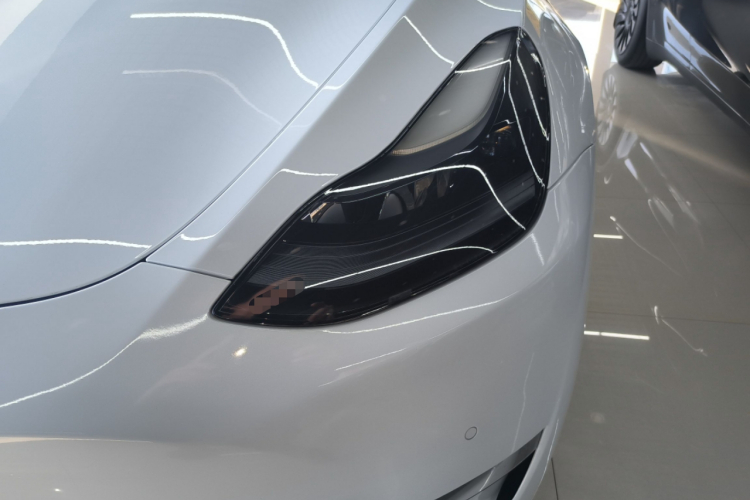 特斯拉 Model Y 2022款 改款 长续航全轮驱动版局部细节36