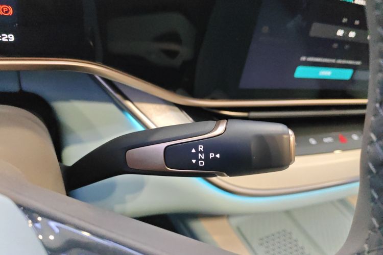 红旗天工08 2025款 110kwh 定制版局部细节18