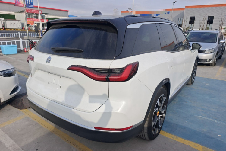 蔚来ES8 2020款 580KM 签名版 六座版车身外观7