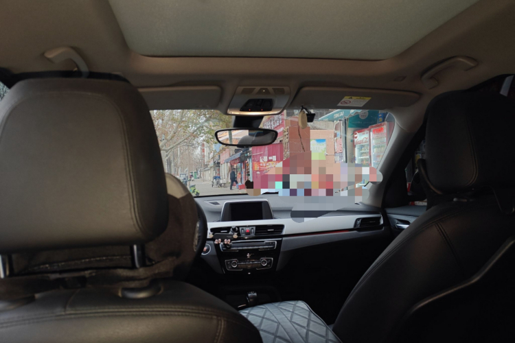 宝马X1 2018款 sDrive18Li 时尚型中控内饰22