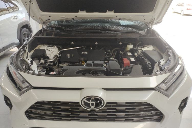 丰田 RAV4荣放 2024款 2.0L CVT两驱风尚Plus版机舱底盘24