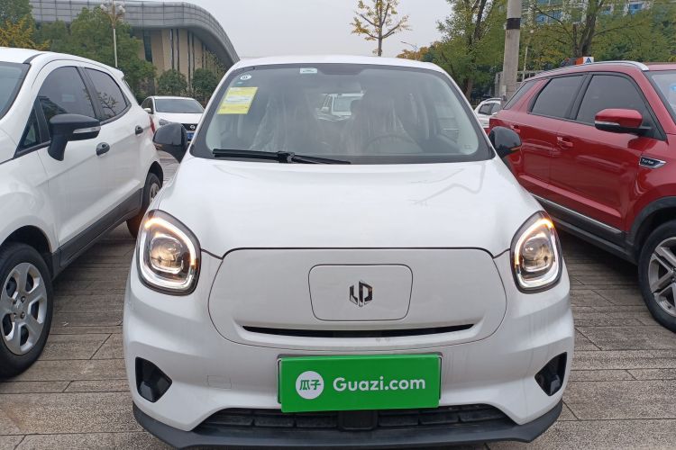 零跑汽车 零跑T03 2024款 200轻享版车身外观2