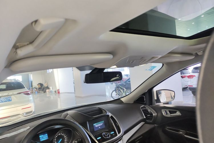 福特 翼虎 2018款 EcoBoost 180 两驱铂翼型中控内饰22