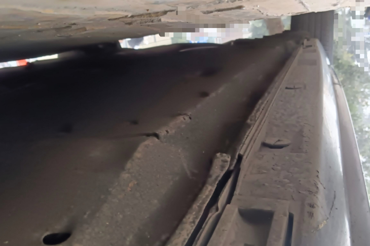 奥迪A6L 2012款 30 FSI 技术型局部细节9001