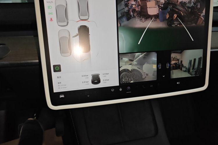 特斯拉 Model Y 2022款 后轮驱动版局部细节16