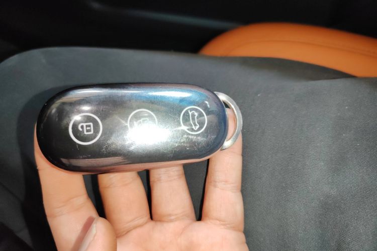 理想汽车 理想L8 2023款 Max中控内饰7001