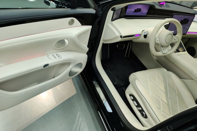 鸿蒙智行 享界S9 2025款 增程 Ultra中控内饰20