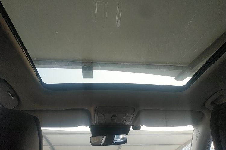 红旗HS5 2023款 2.0T 四驱旗享Pro版局部细节22