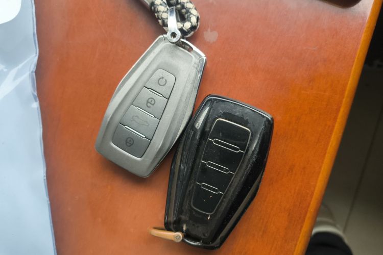 吉利汽车 缤越 2019款 260T DCT游侠 国V中控内饰11