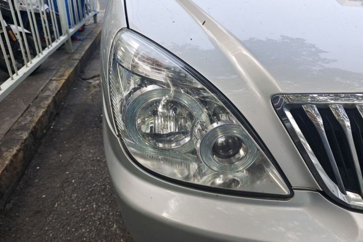 别克GL8 2014款 2.4L 行政版车身外观6006