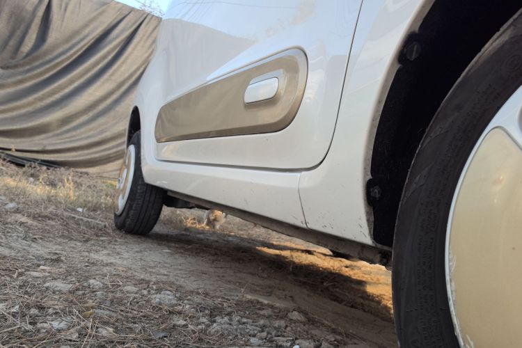 奔腾小马 2025款 222km 灵动马局部细节9001