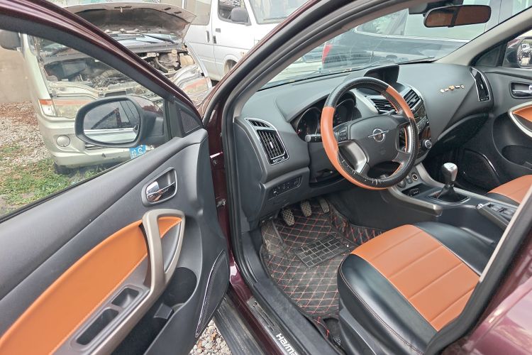 海马S5 2016款 1.6L 手动智能豪华型科技版中控内饰7003