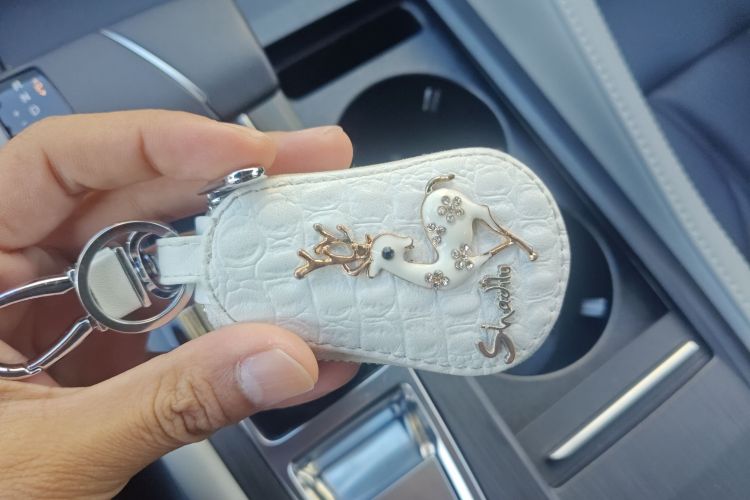 长安CS75 PLUS 2024款 第三代 冠军版 1.5T 智驾劲航型中控内饰11