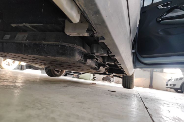 零跑汽车 零跑T03 2023款 200轻享版局部细节9001