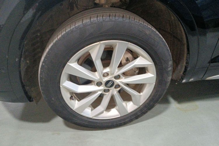 奥迪Q5L 2021款 40 TFSI 豪华动感型车身外观6001