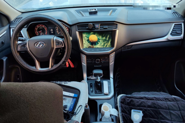 上汽大通MAXUS 大通T60 2017款 2.0T汽油自动两驱高底盘舒享型标厢中控内饰7002