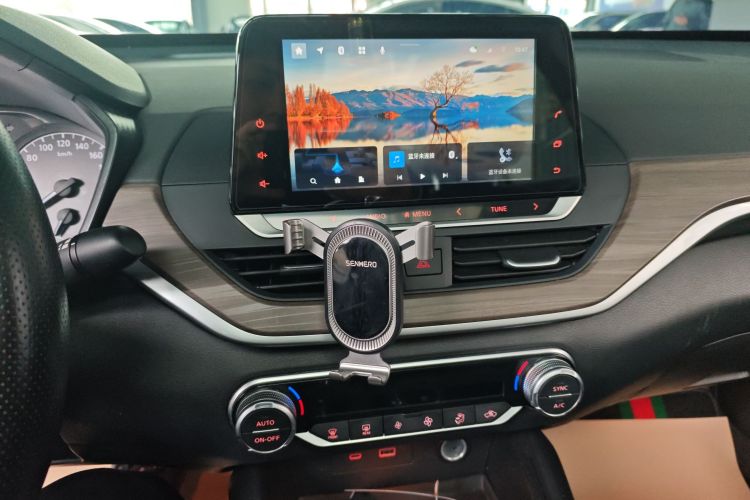 日产 天籁 2021款 2.0L XL 舒适版中控内饰16