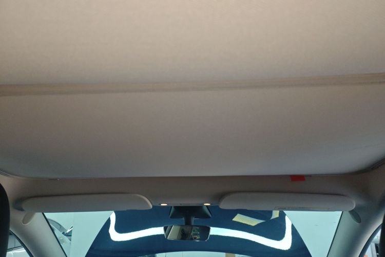 特斯拉 Model Y 2023款 高性能全轮驱动版中控内饰22