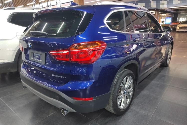 宝马X1 2019款 sDrive20Li 领先型车身外观7