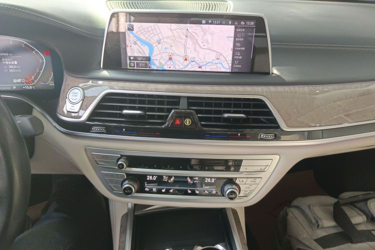 宝马7系 2021款 740Li 领先型 豪华套装局部细节16