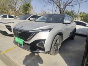 东风风神 皓瀚 2023款 DH-i 1.5T 尊贵版