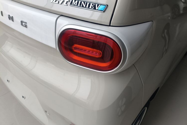 五菱汽车 宏光MINIEV 2024款 第三代 215km 青春版车身外观6006