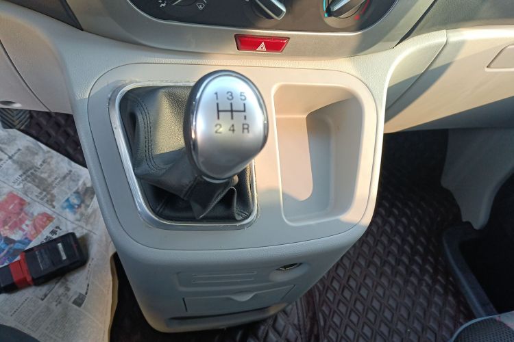 江淮瑞风 瑞风M3 2023款 PLUS 1.5T 5/7座经典版中控内饰18