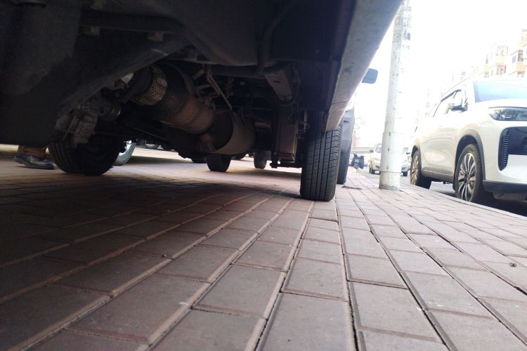 五菱汽车 五菱之光 2023款 1.5L 实用型 5/7座局部细节9004