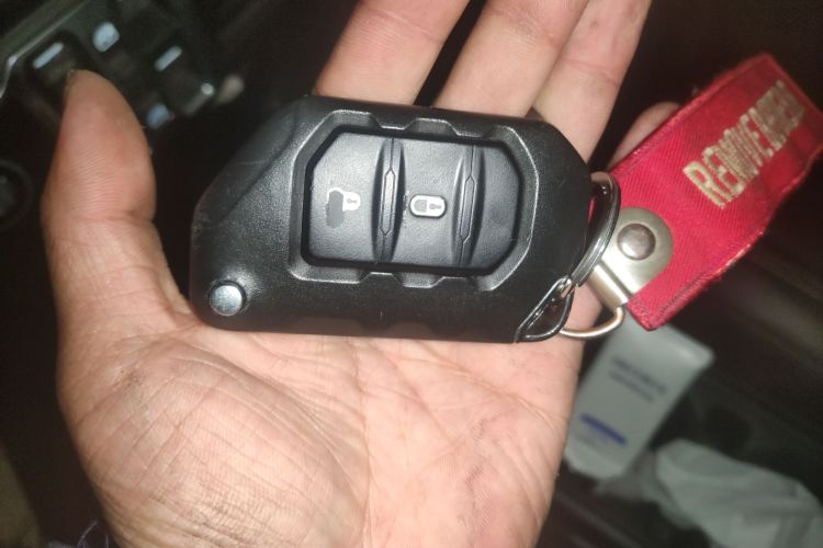 Jeep 牧马人 2018款 2.0T Sahara 四门版中控内饰11