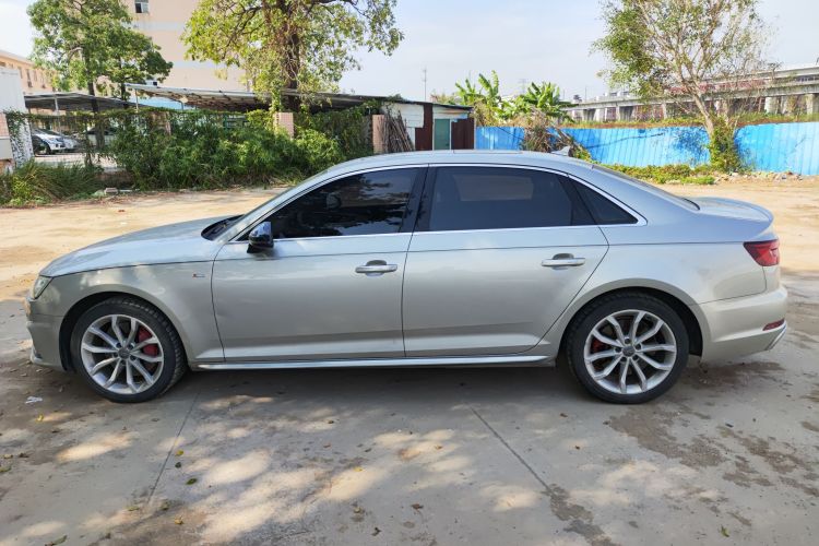 奥迪A4L 2019款 45 TFSI quattro 个性运动版 国V车身外观4