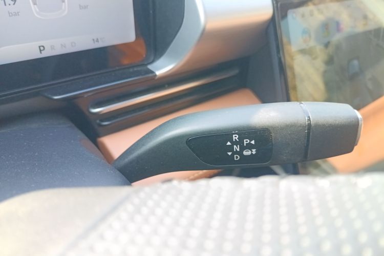 小鹏P5 2021款 460E中控内饰18