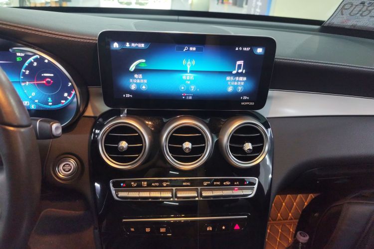 奔驰GLC 2020款 改款 GLC 260 L 4MATIC 动感型局部细节16