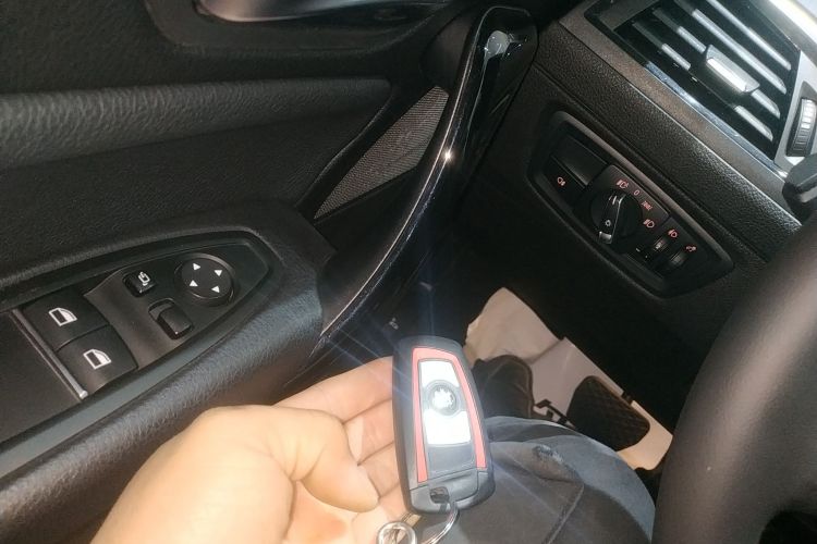 宝马2系(进口) 2019款 225i 运动设计套装中控内饰11