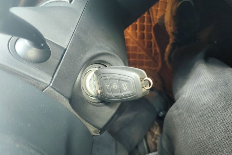 福特 翼虎 2019款 EcoBoost 180 两驱铂翼型 国VI中控内饰11