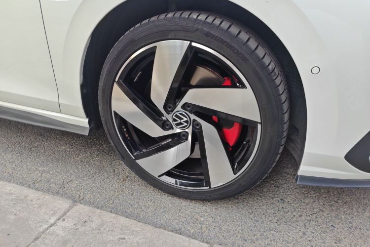 大众 高尔夫GTI 2023款 380TSI DSG GTI车身外观10