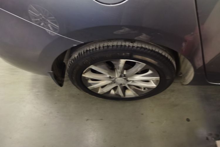 别克GL6 2019款 18T 6座互联豪华型 国V车身外观6008