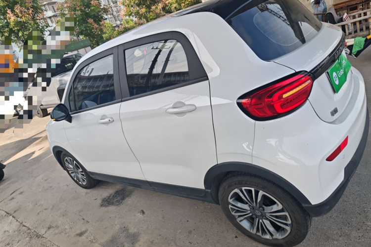 零跑汽车 零跑T03 2021款 400轻享版 三元锂车身外观6003