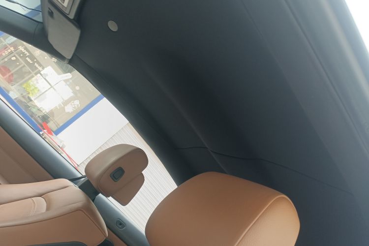 宝马3系(进口) 2011款 325i敞篷轿跑版中控内饰22