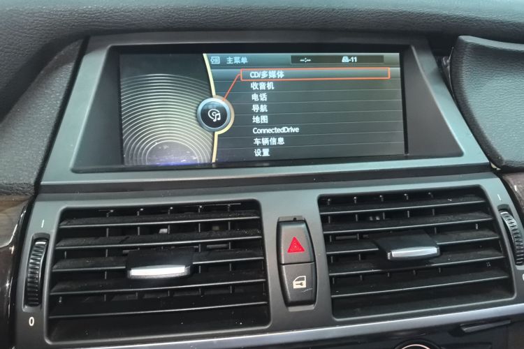 宝马X6 2013款 xDrive35i中控内饰16