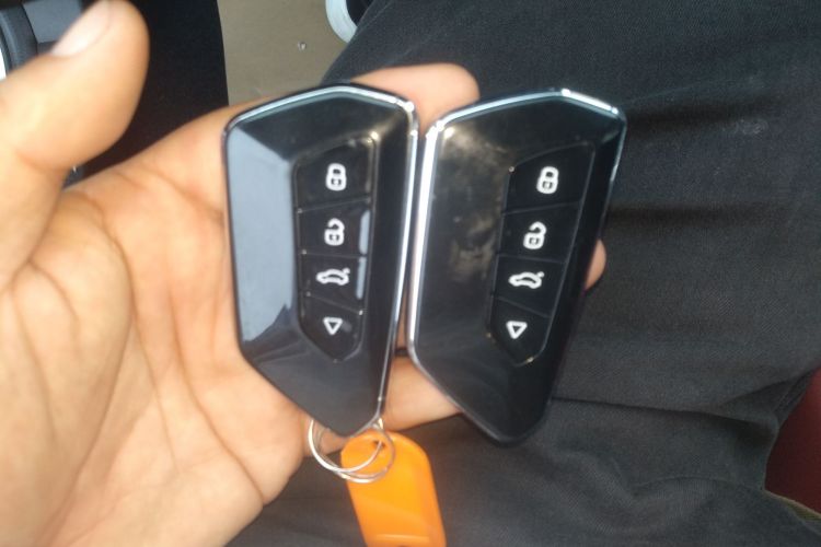 捷途X70 PLUS 2021款 1.6T DCT星 5座中控内饰7001