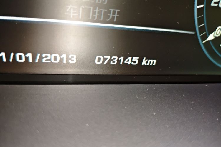 路虎 揽胜运动版 2016款 3.0 SC V6 HSE DYNAMIC中控内饰15