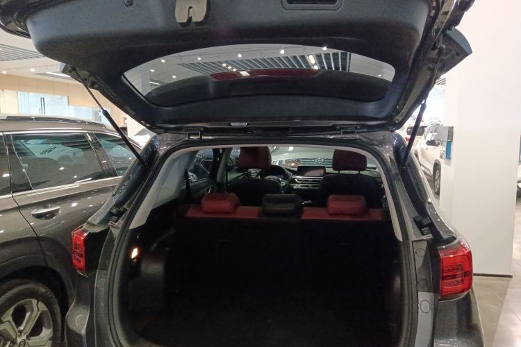 长安CS75 2022款 蓝鲸版 1.5T DCT尊贵型机舱底盘23