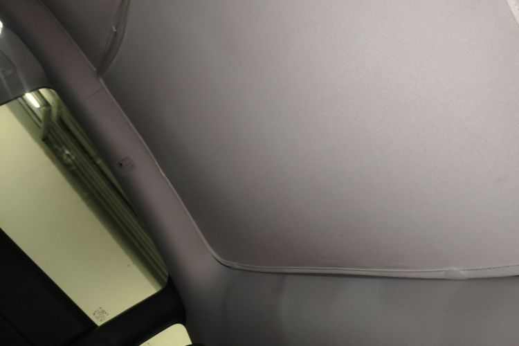 特斯拉 Model Y 2024款 后轮驱动版中控内饰22