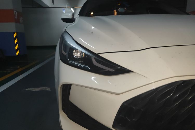 名爵 MG5 2021款 180DVVT CVT青春豪华版车身外观8