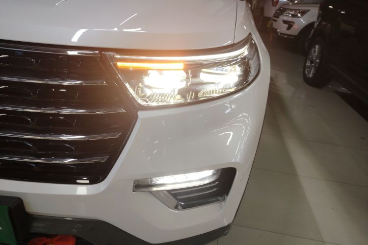 福特 探险者 2020款 EcoBoost 285 四驱风尚版 7座局部细节36