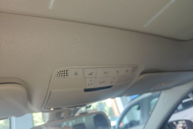 奔驰C级 2018款 C 200 L 运动版局部细节22