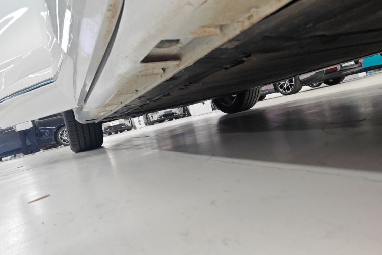 鸿蒙智行 尚界H5 2025款 增程 Max局部细节9001